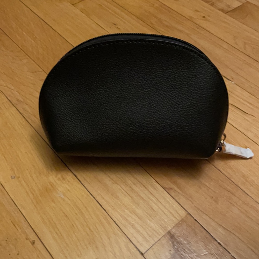 Mini Bow Backpack - Picture 6 of 6